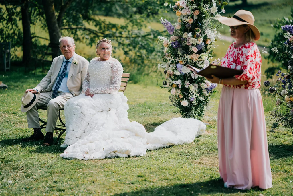Devon wedding celebrant Eleanor Willock Full Stop Celebrant