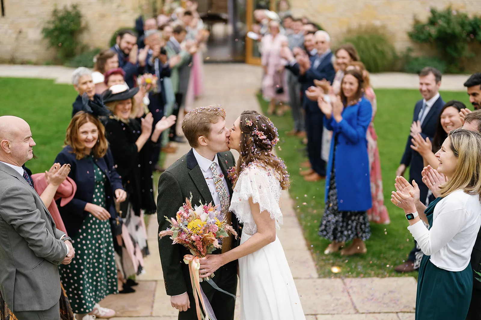 AN ICONIC LOVE STORY AT THE COTSWOLDS wedding ceremony OF e&P